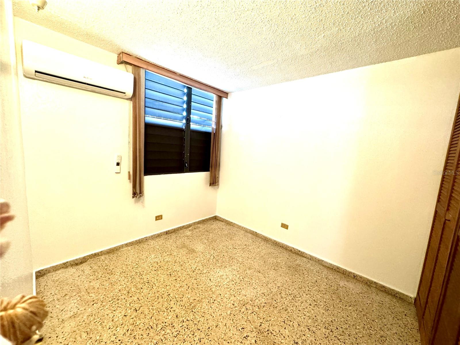 LOS ROSALES II - Residential