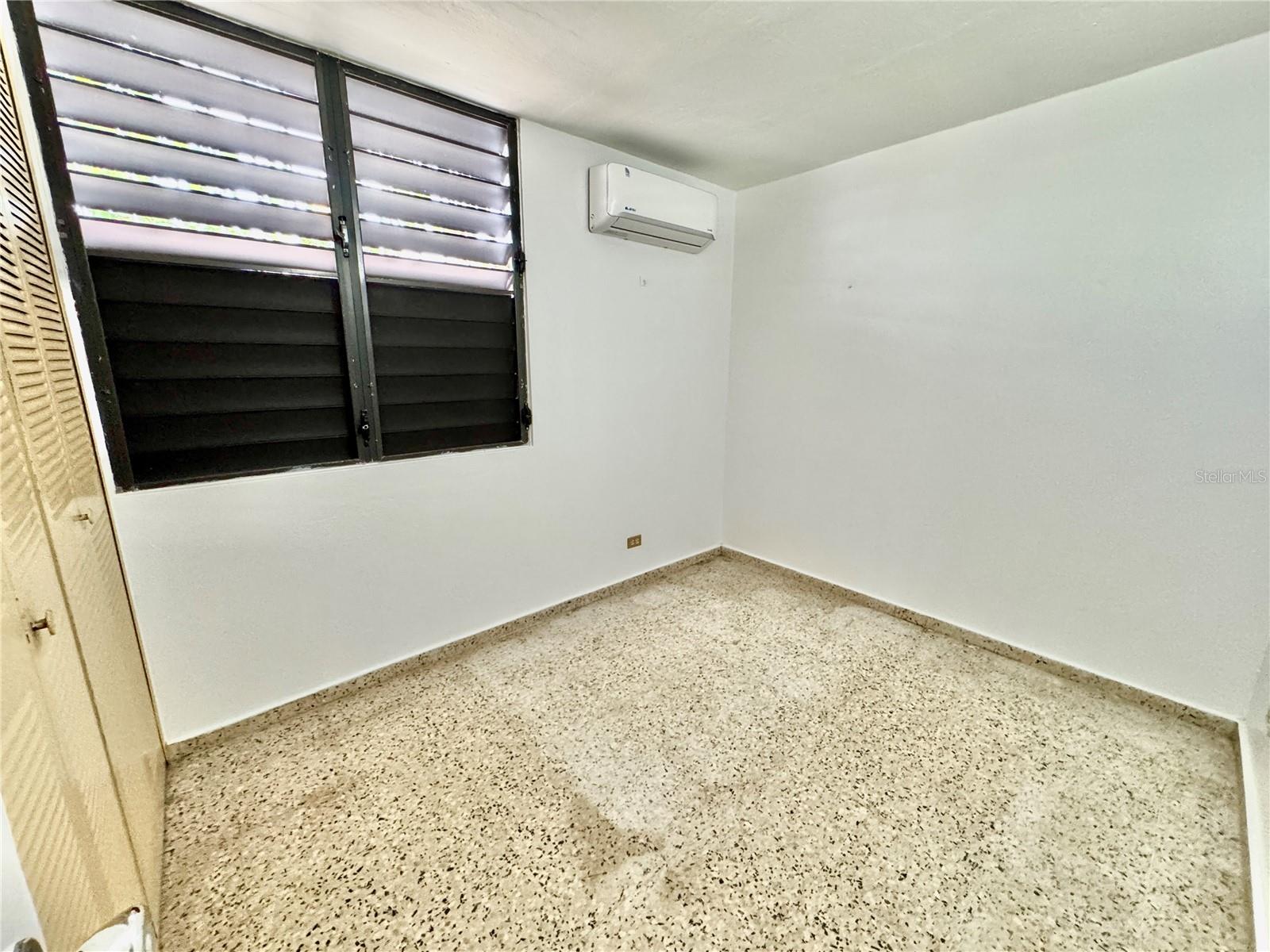 LOS ROSALES II - Residential