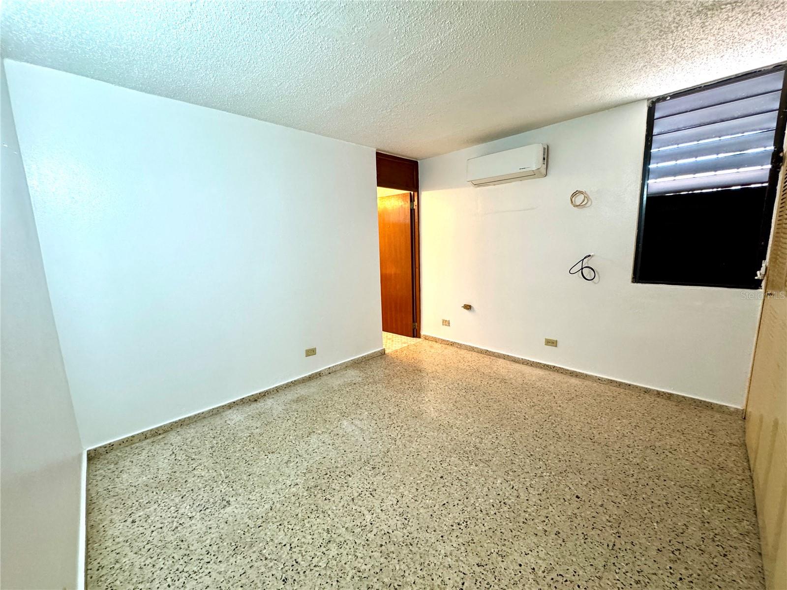 LOS ROSALES II - Residential