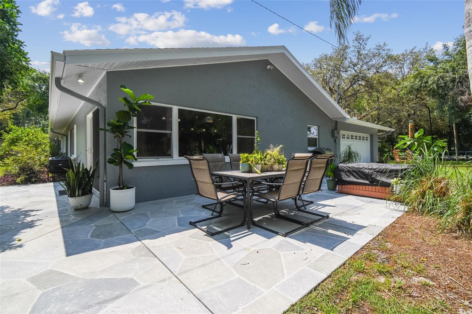 GOLDEN ACRES - Residential