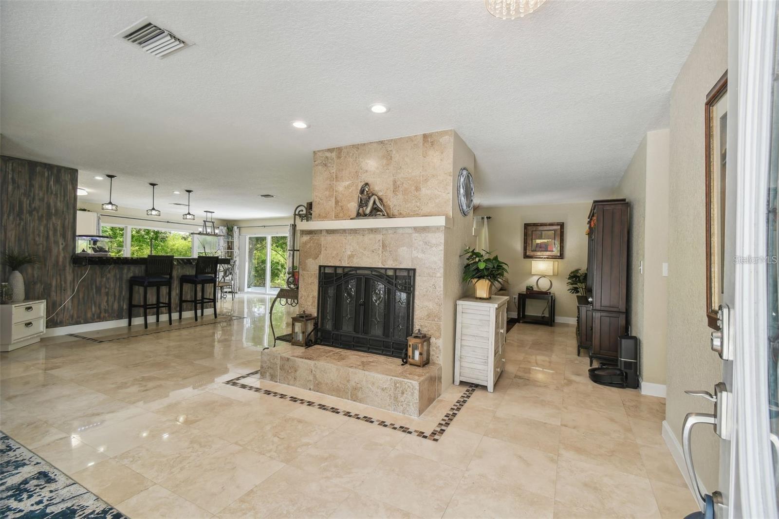 GOLDEN ACRES - Residential