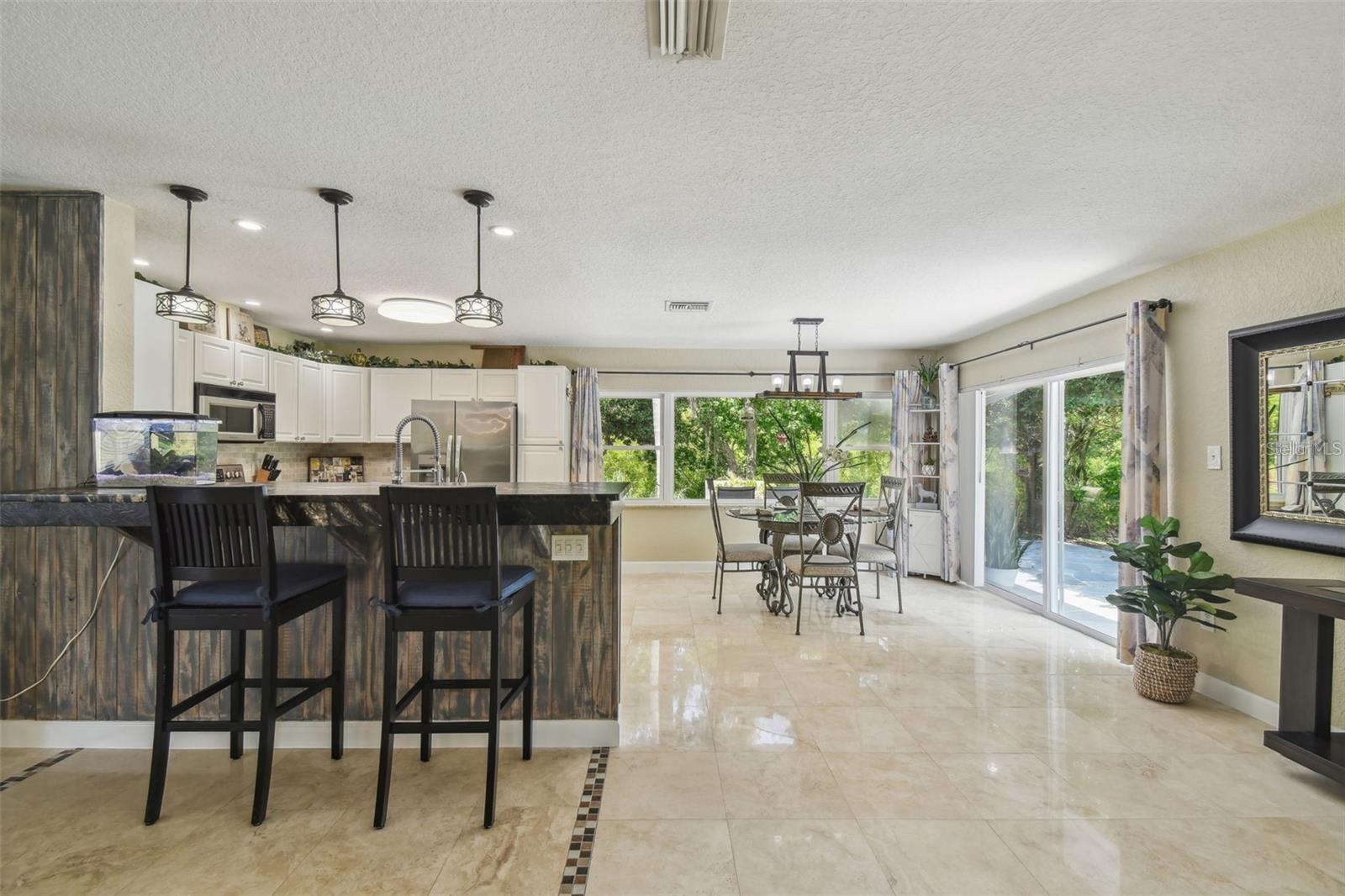 GOLDEN ACRES - Residential