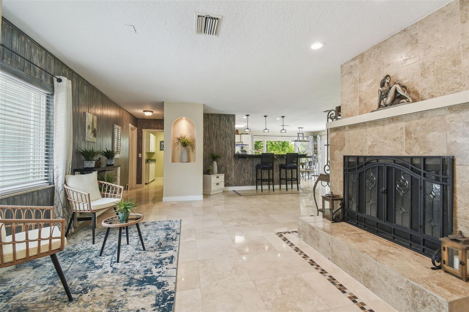 GOLDEN ACRES - Residential