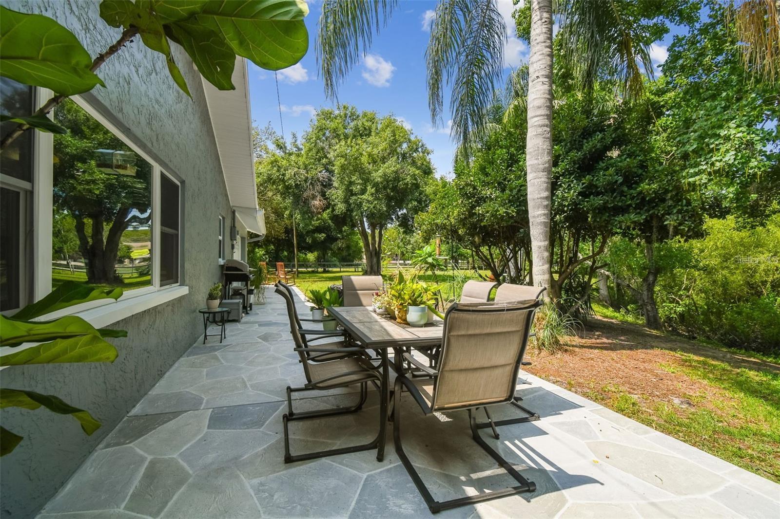 GOLDEN ACRES - Residential