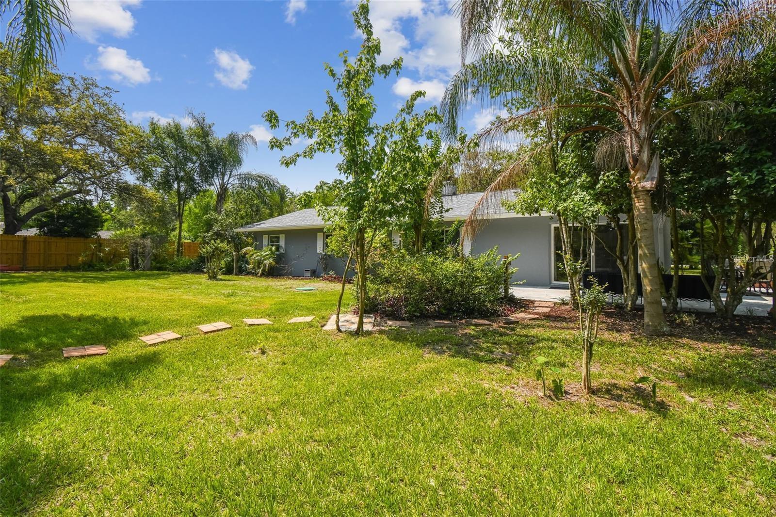 GOLDEN ACRES - Residential