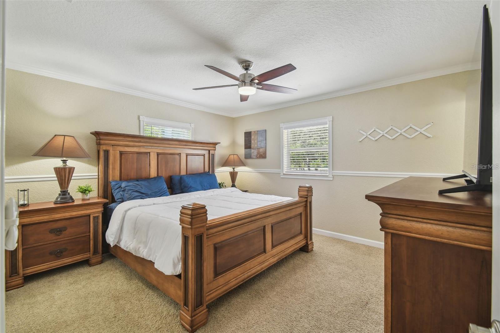 GOLDEN ACRES - Residential