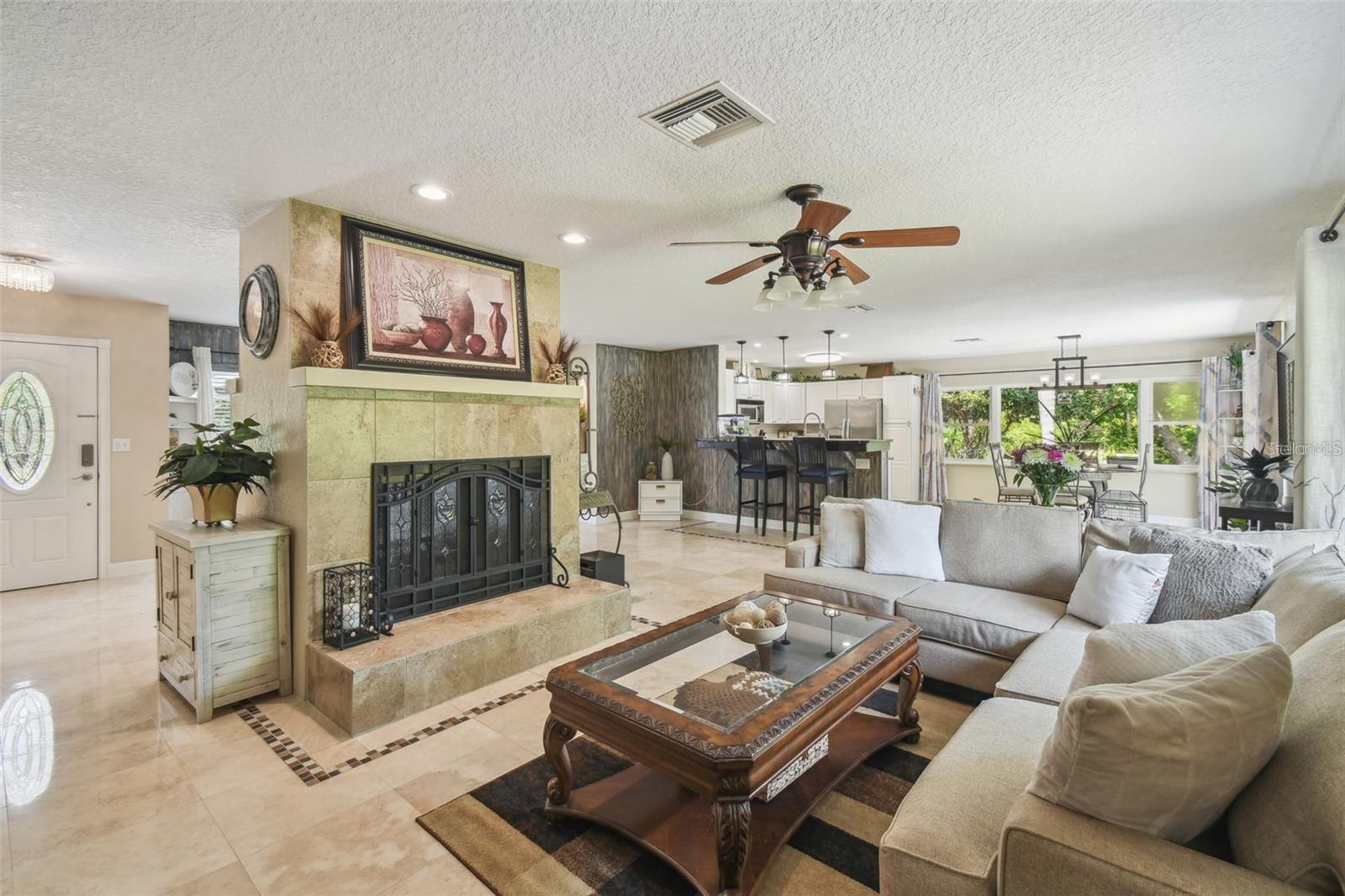 GOLDEN ACRES - Residential