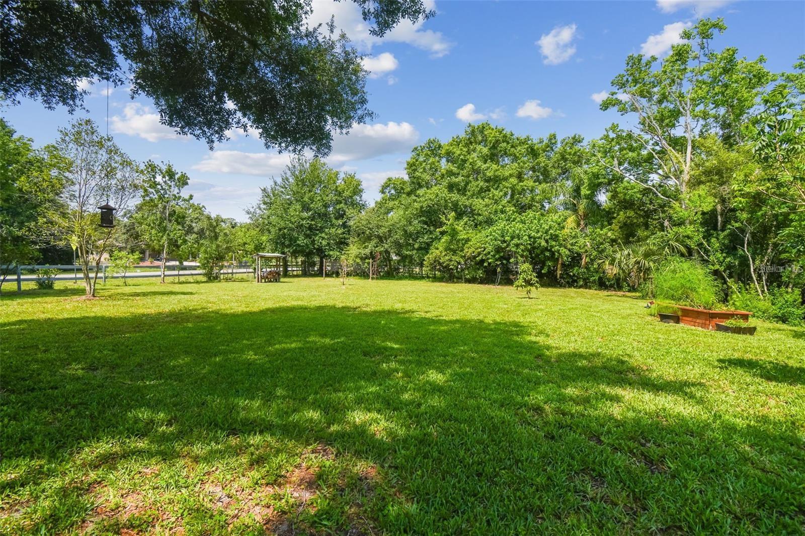 GOLDEN ACRES - Residential