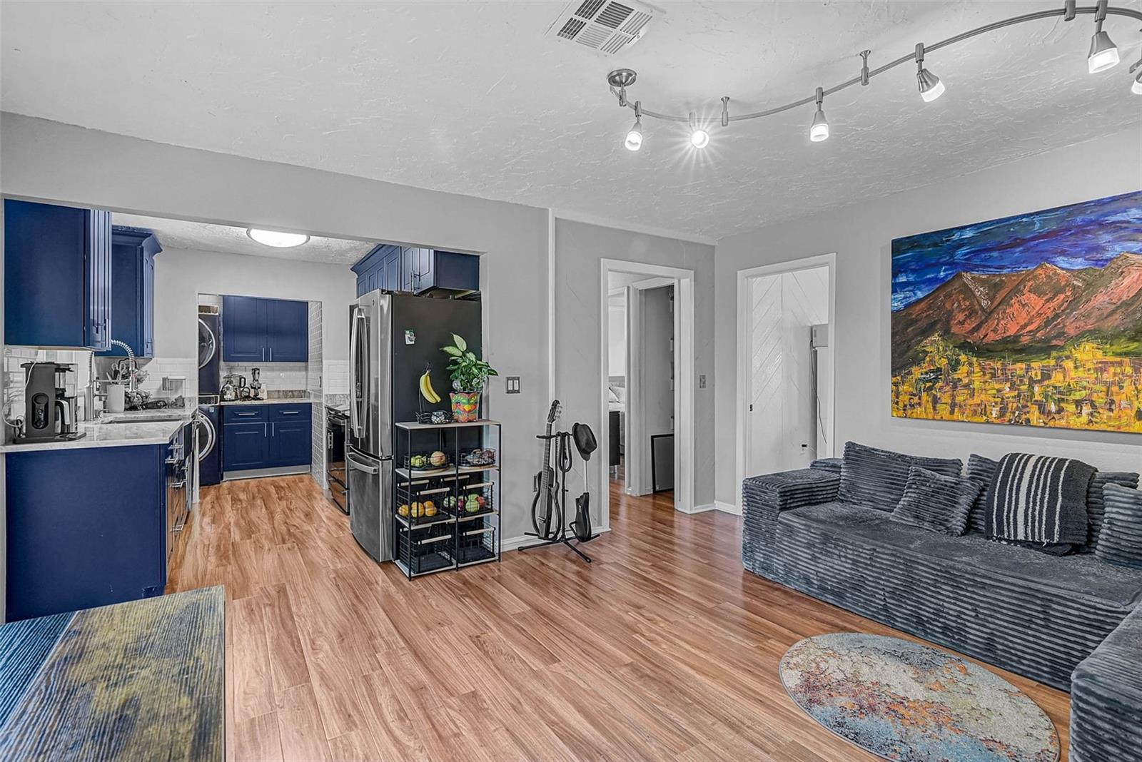 PHILLIPPI CREST WADE & AVERYS ADD 03 - Residential Income