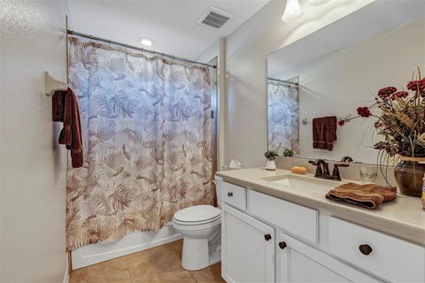 Tiny photo for 4270 James River Circle, Leesburg, FL 34748 (MLS # G5112683)
