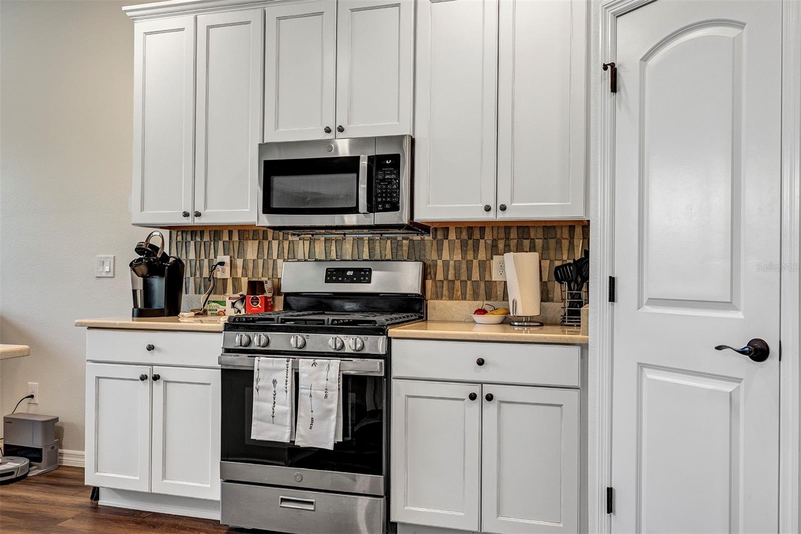 ARLINGTON RDG PH 2 - Residential