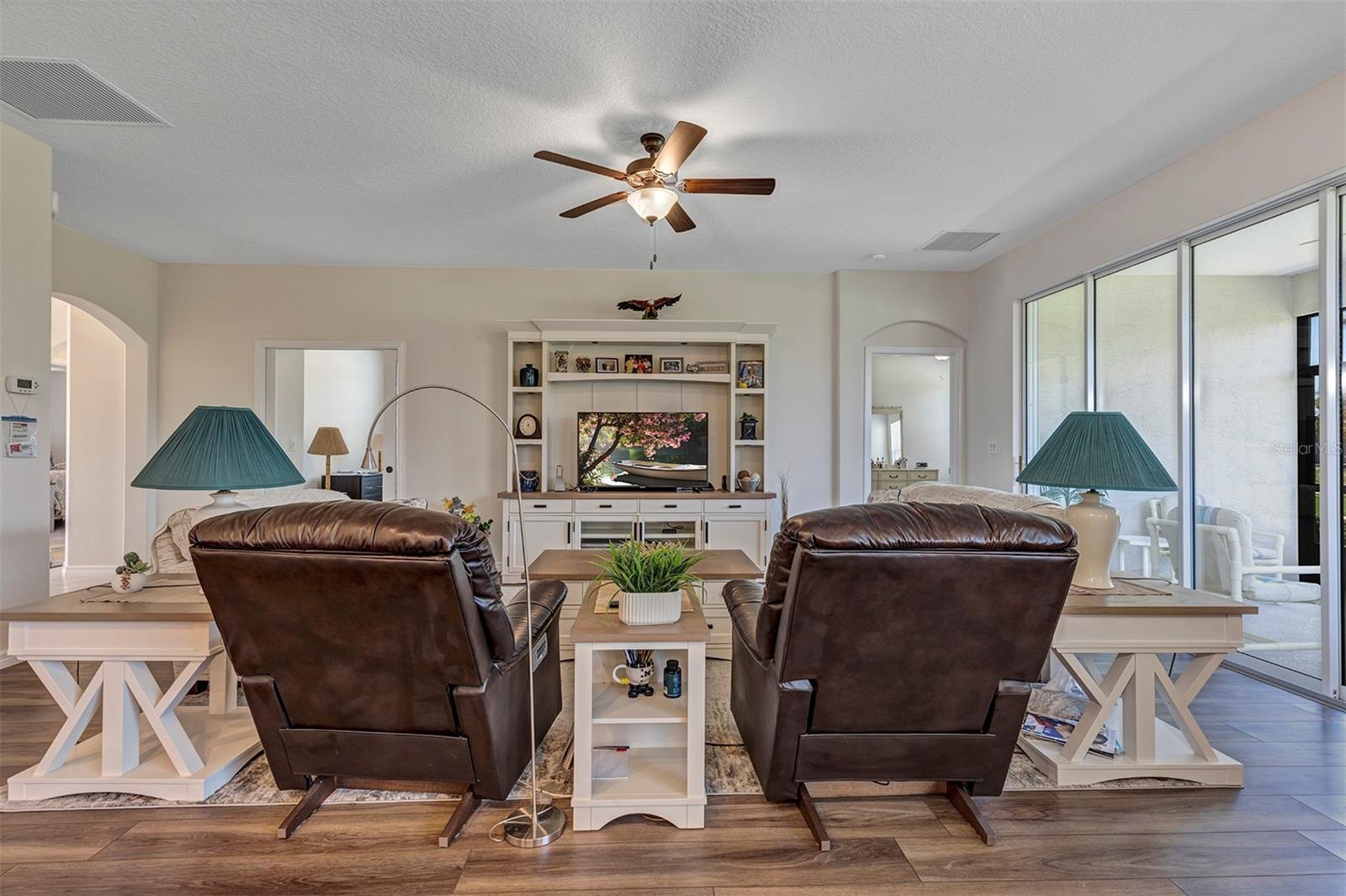 ARLINGTON RDG PH 2 - Residential