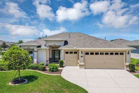Photo of 4270 James River Circle, Leesburg, FL 34748 (MLS # G5112683)