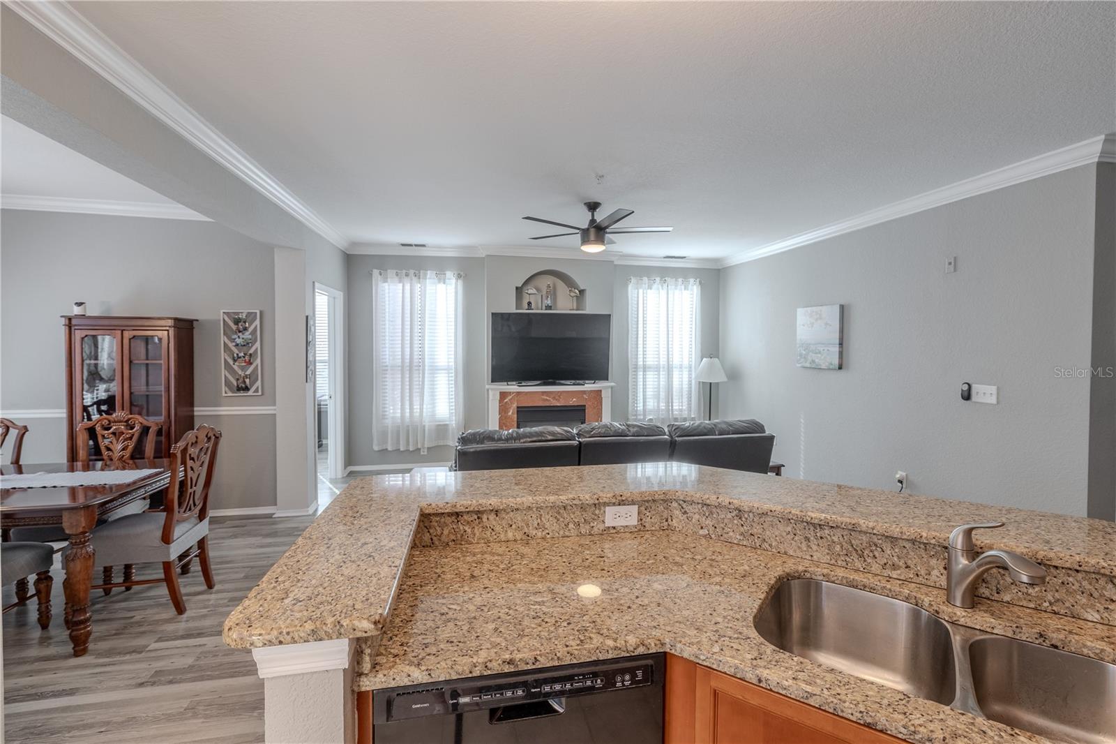 GRAND BELLAGIO AT BAYWATCH CONDO THE - Residential