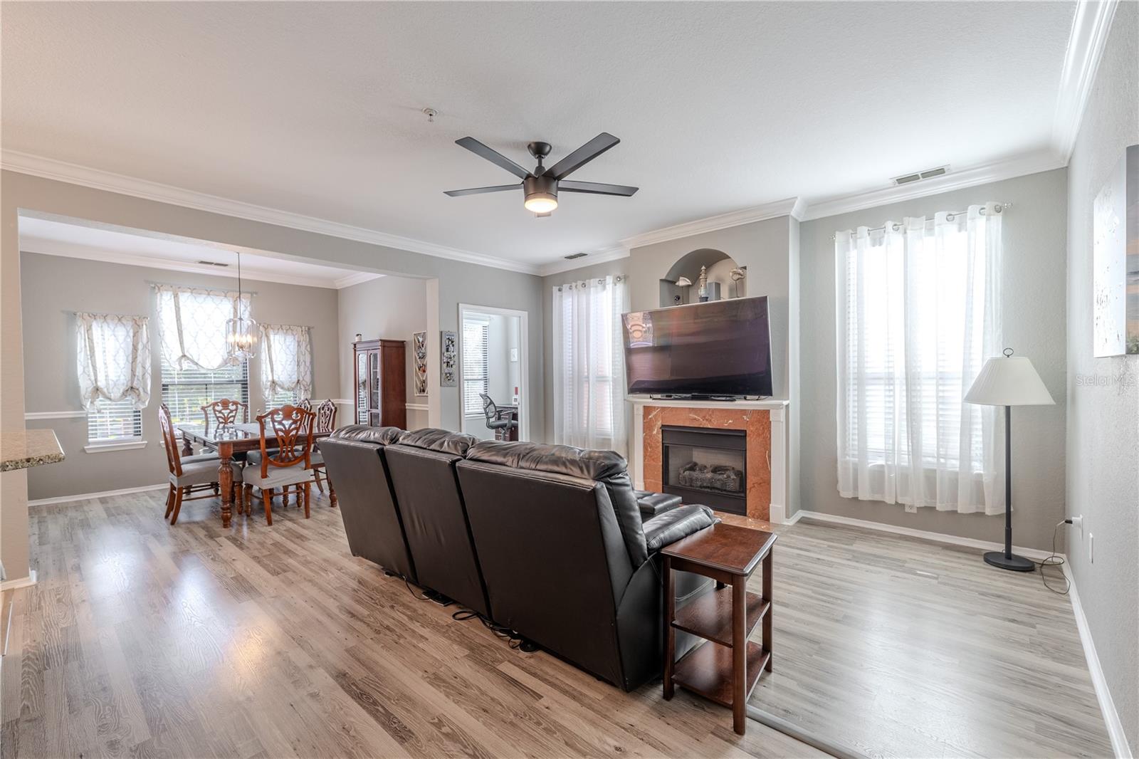 GRAND BELLAGIO AT BAYWATCH CONDO THE - Residential