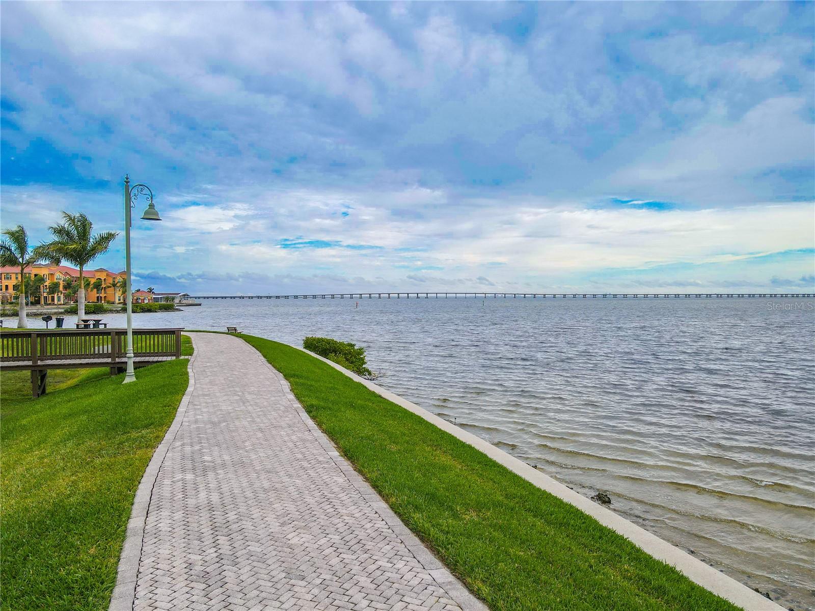 GRAND BELLAGIO AT BAYWATCH CONDO THE - Residential