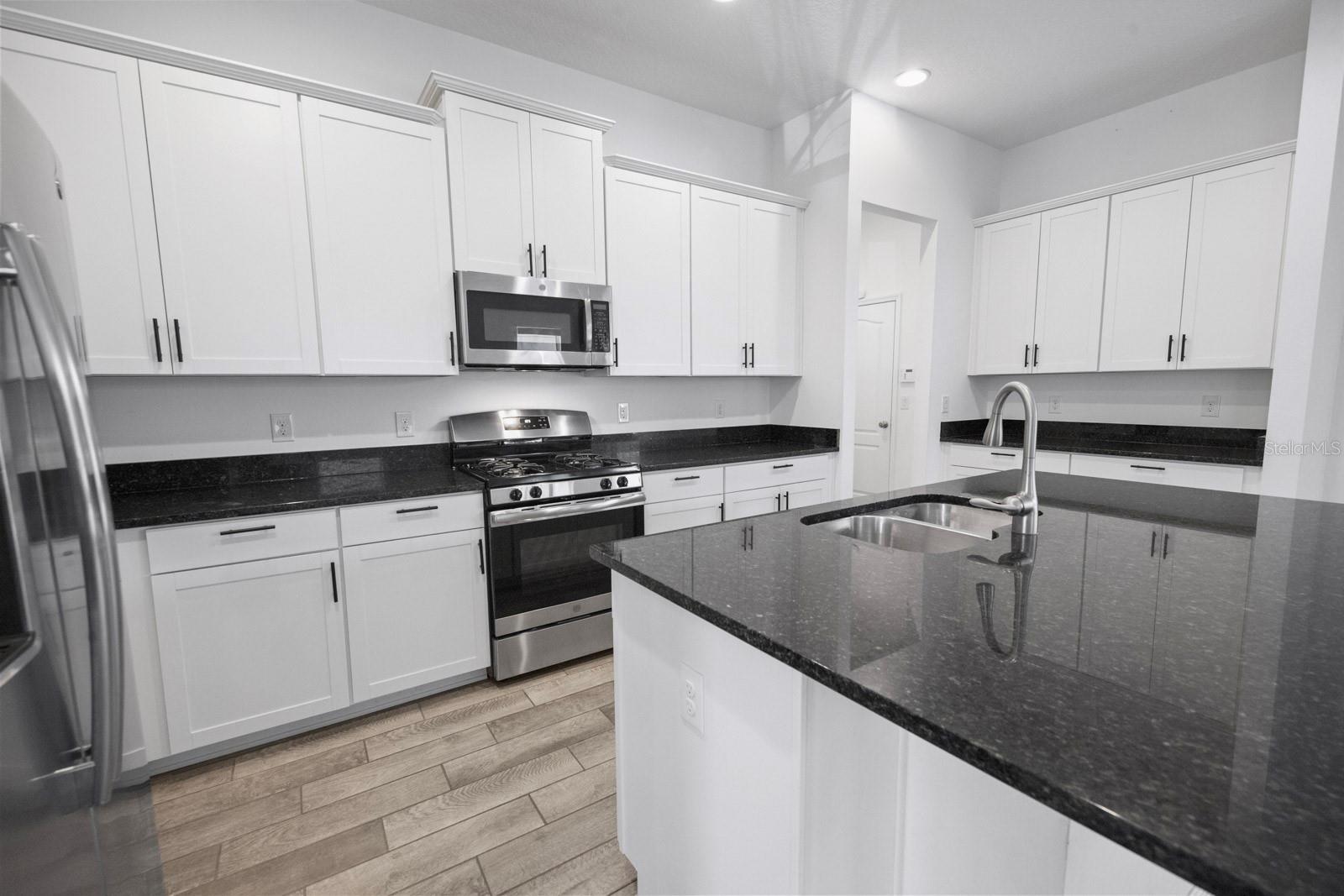 HIGHLANDS/SUMMERLAKE GRVS PH 2 - Residential