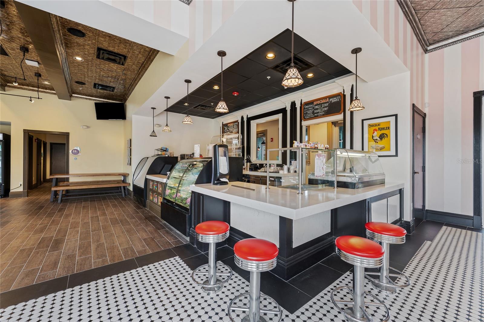 FESTIVAL PH 1 - Residential