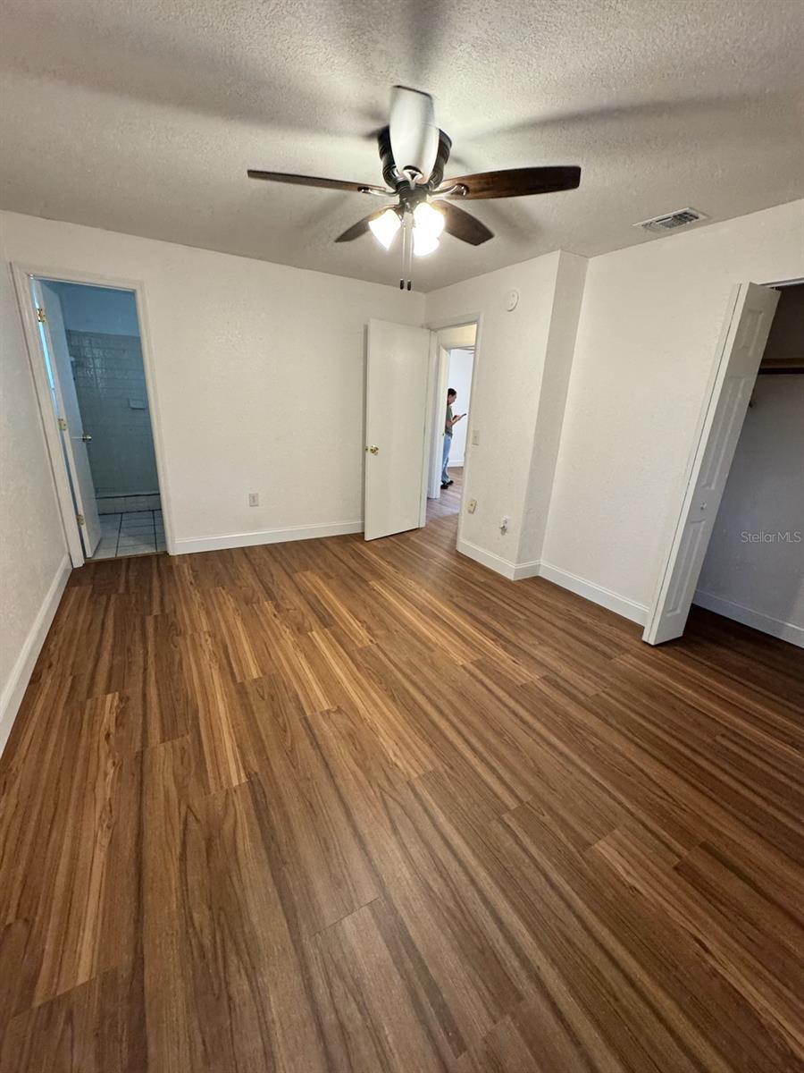 DUNDEE - Residential Lease