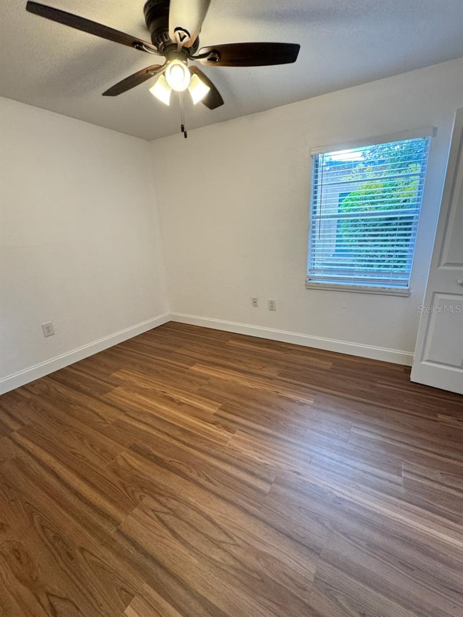 DUNDEE - Residential Lease