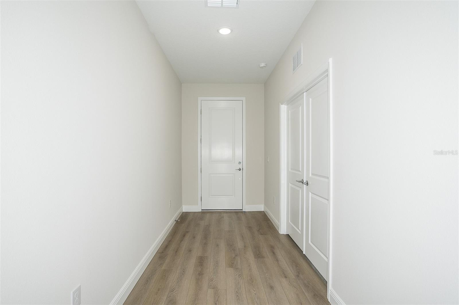PASADENA WOODS - Residential