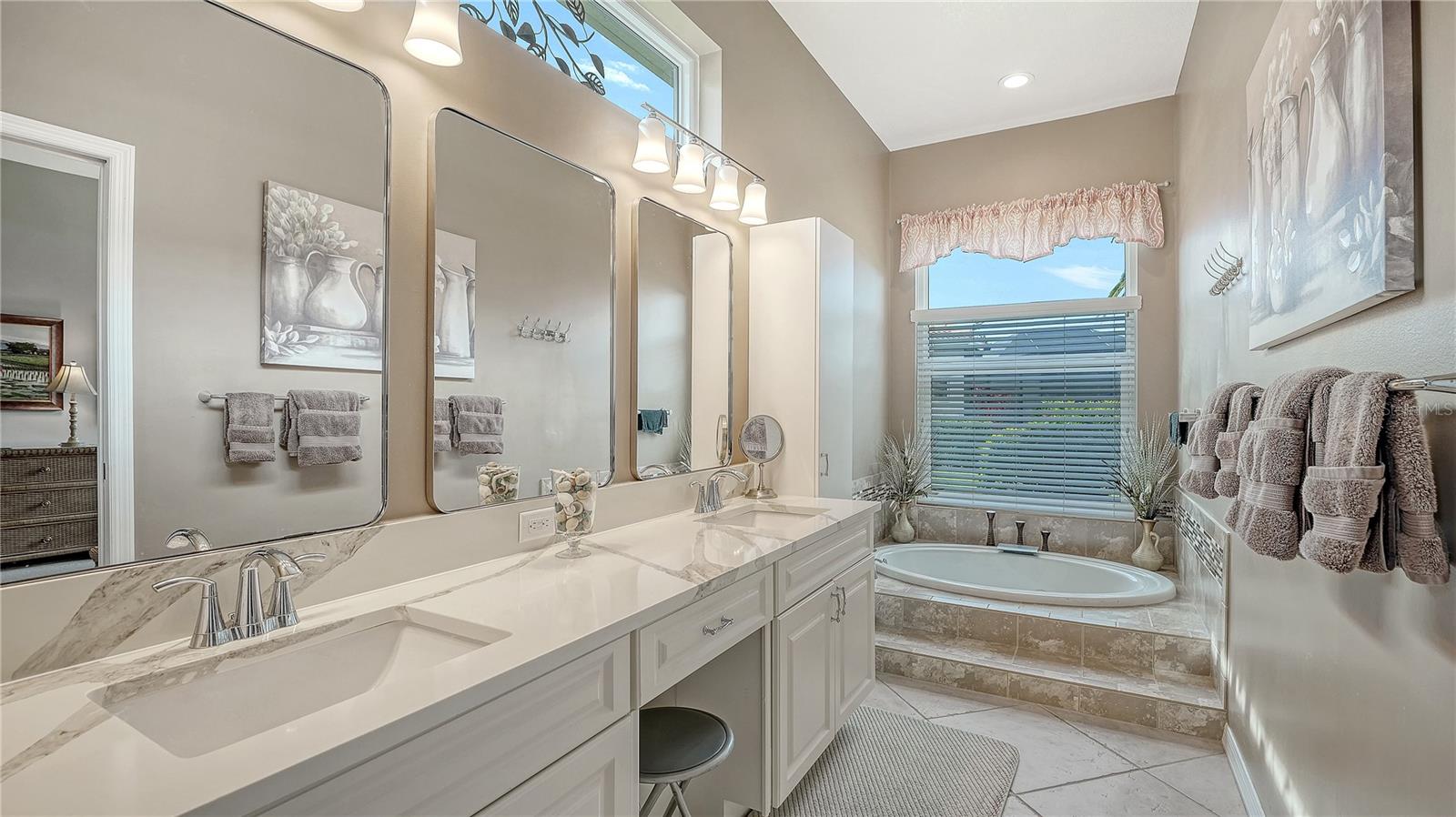 VENICE GOLF & COUNTRY CLUB - Residential