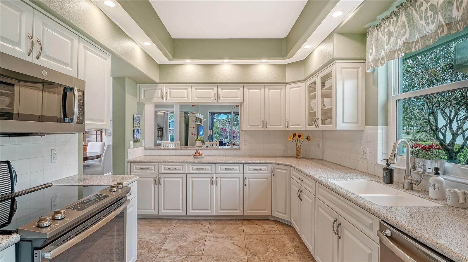 VENICE GOLF & COUNTRY CLUB - Residential