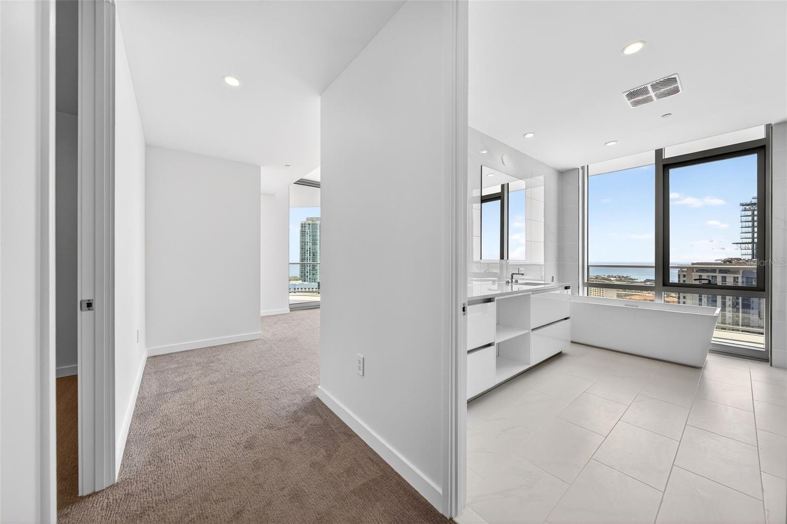 400 CENTRAL - Residential