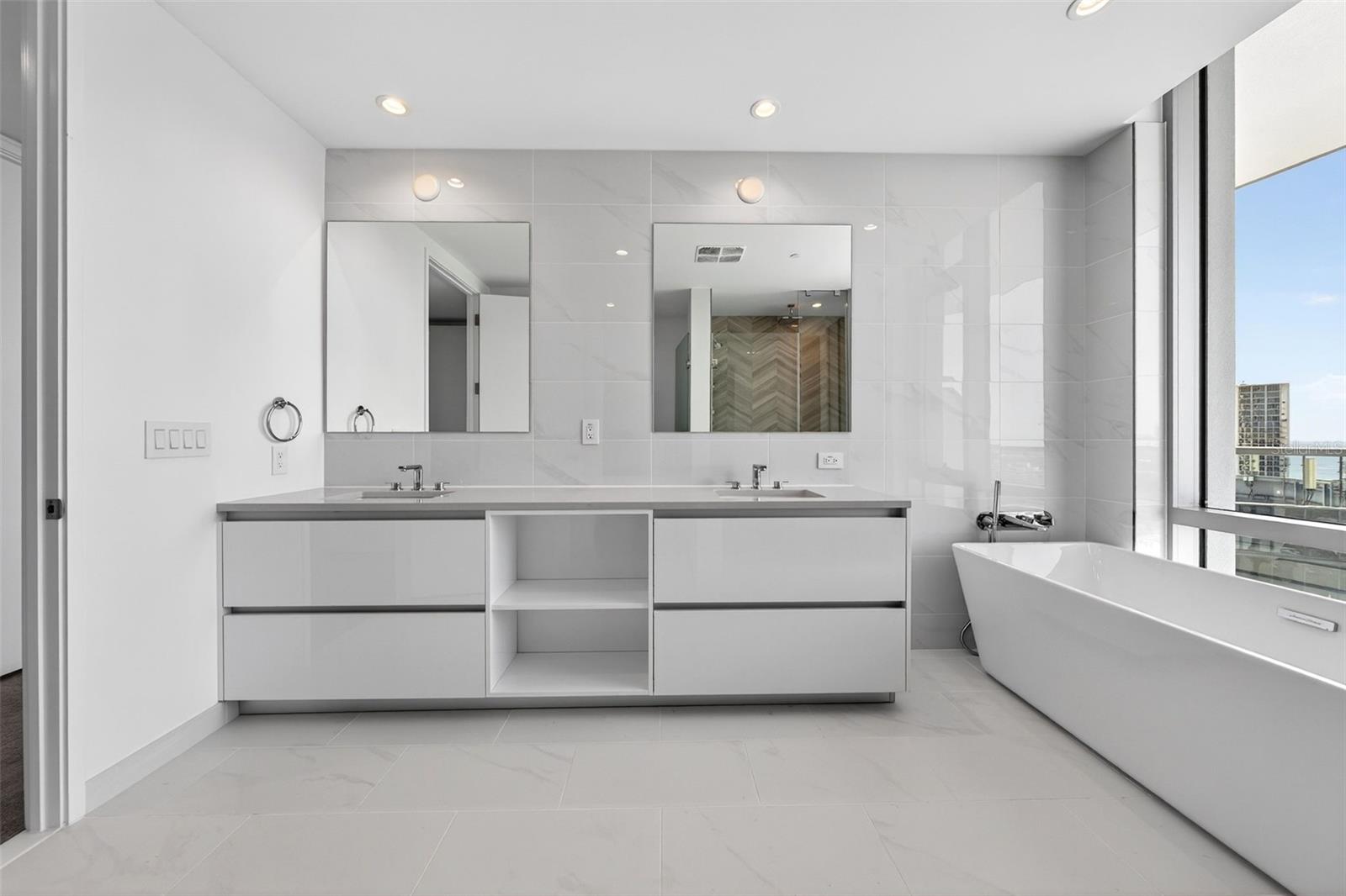 400 CENTRAL - Residential