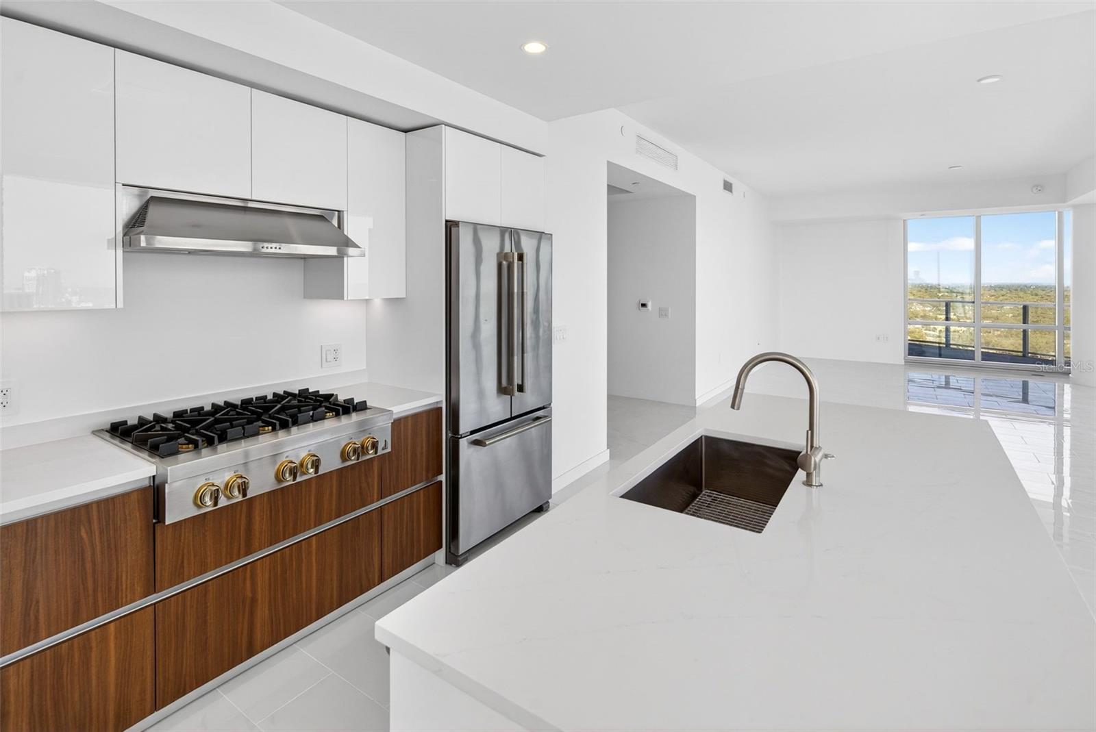 400 CENTRAL - Residential