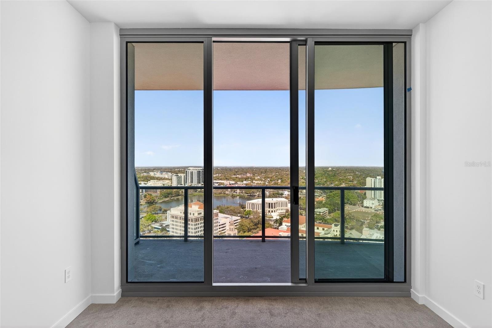 400 CENTRAL - Residential