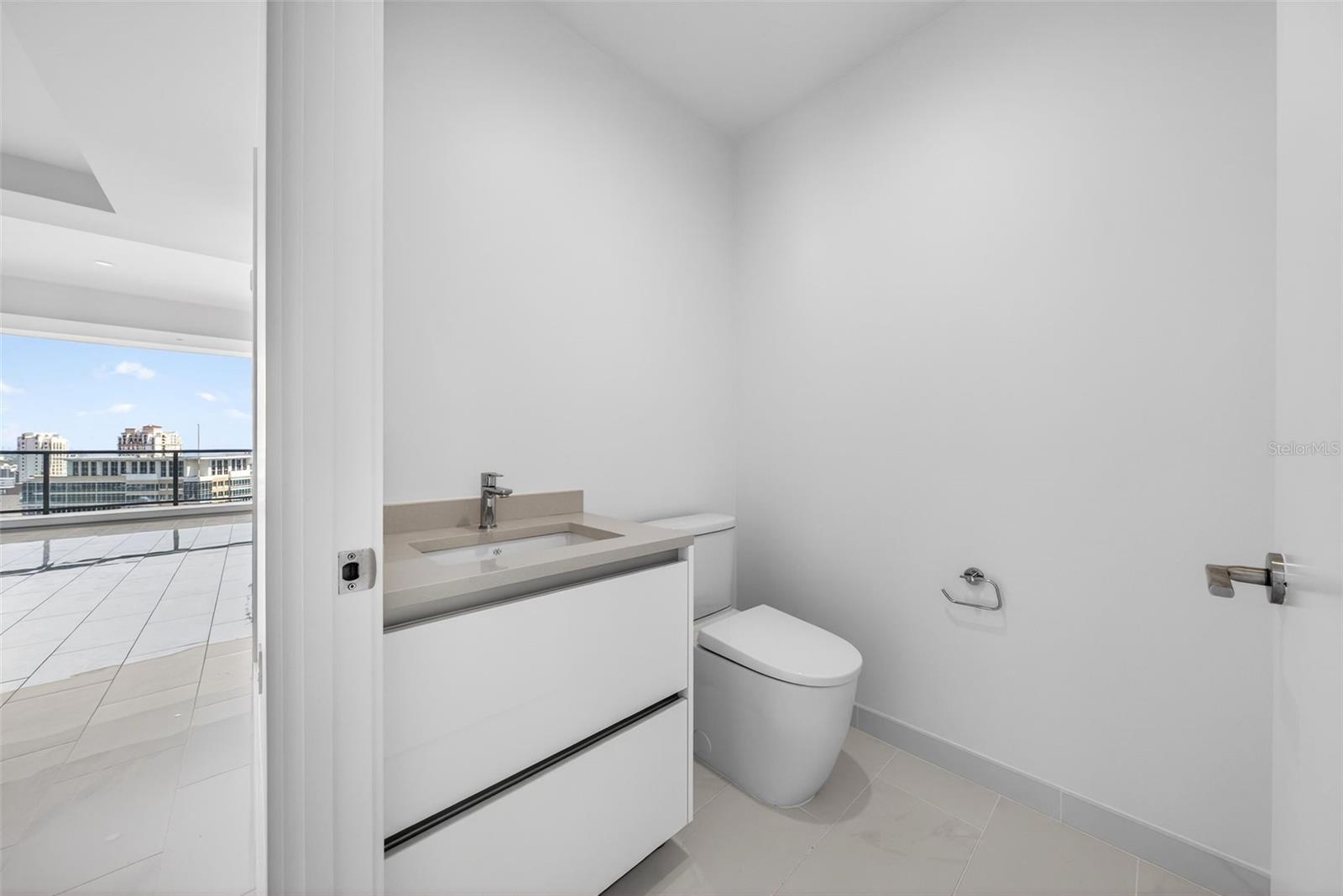 400 CENTRAL - Residential