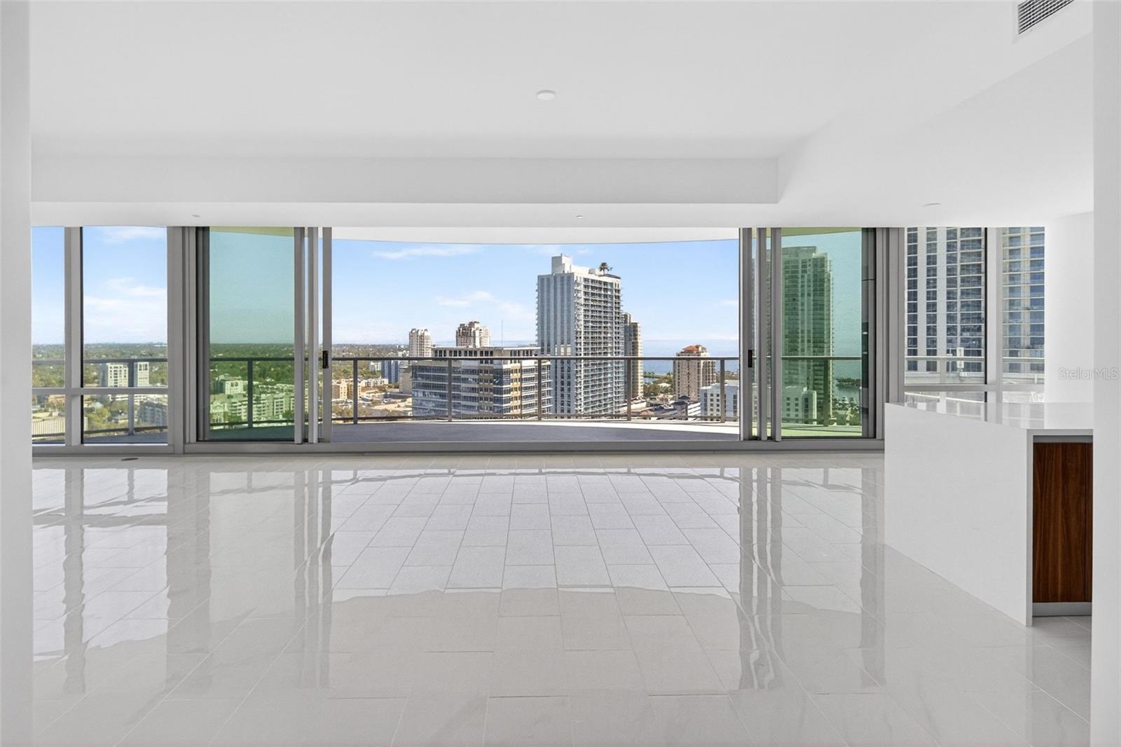 400 CENTRAL - Residential