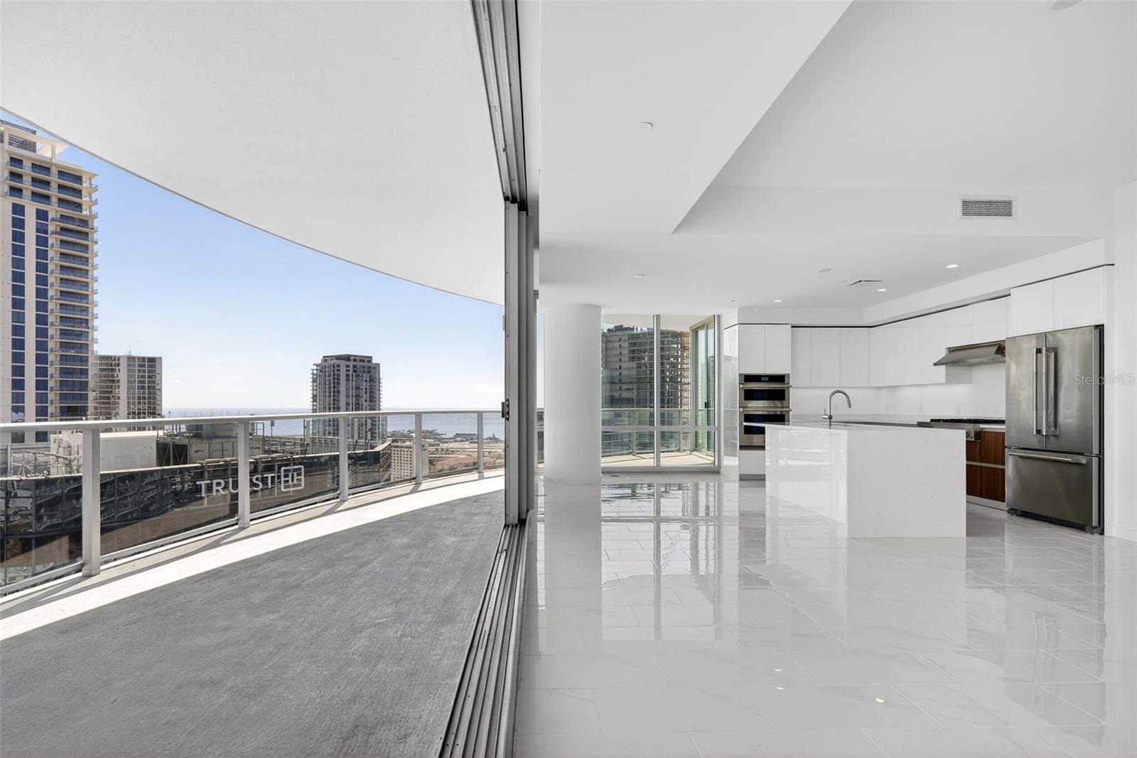 400 CENTRAL - Residential