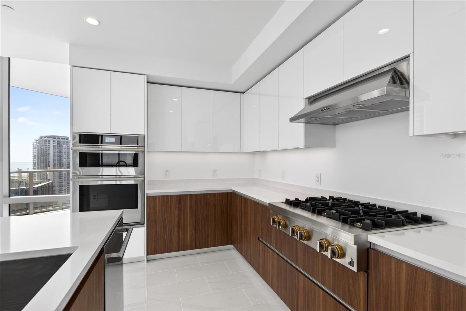 400 CENTRAL - Residential