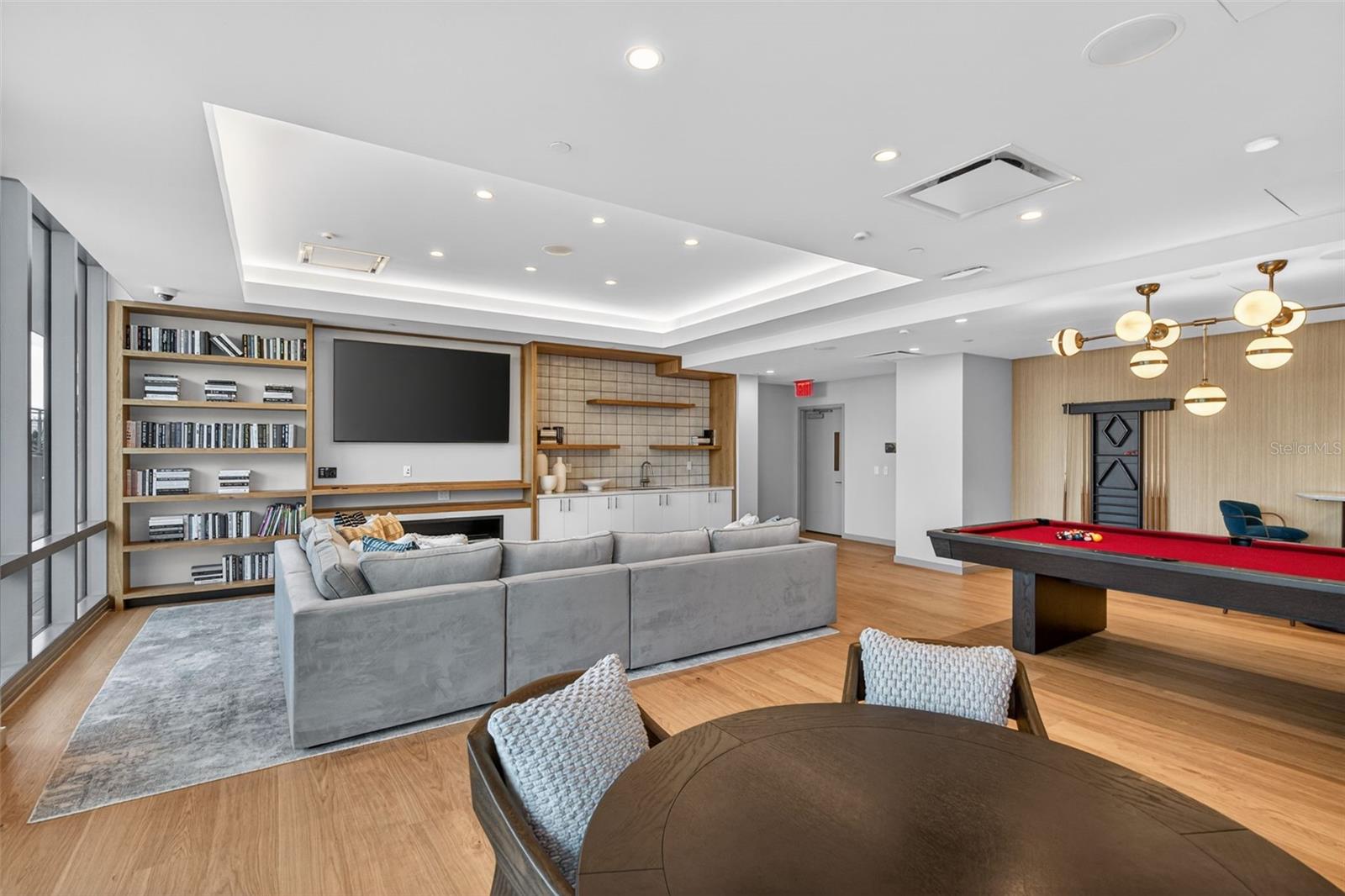 400 CENTRAL - Residential