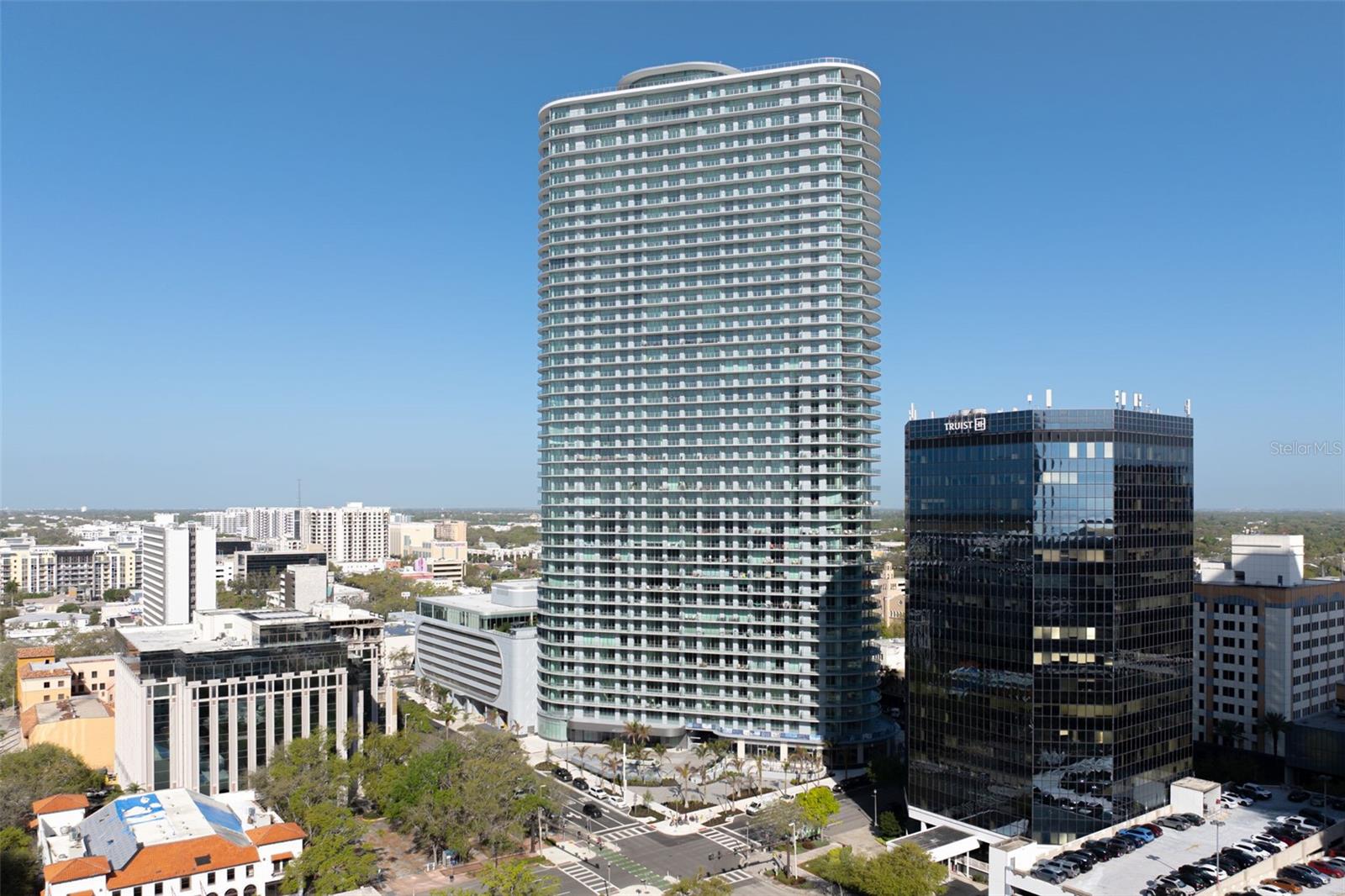 400 CENTRAL - Residential