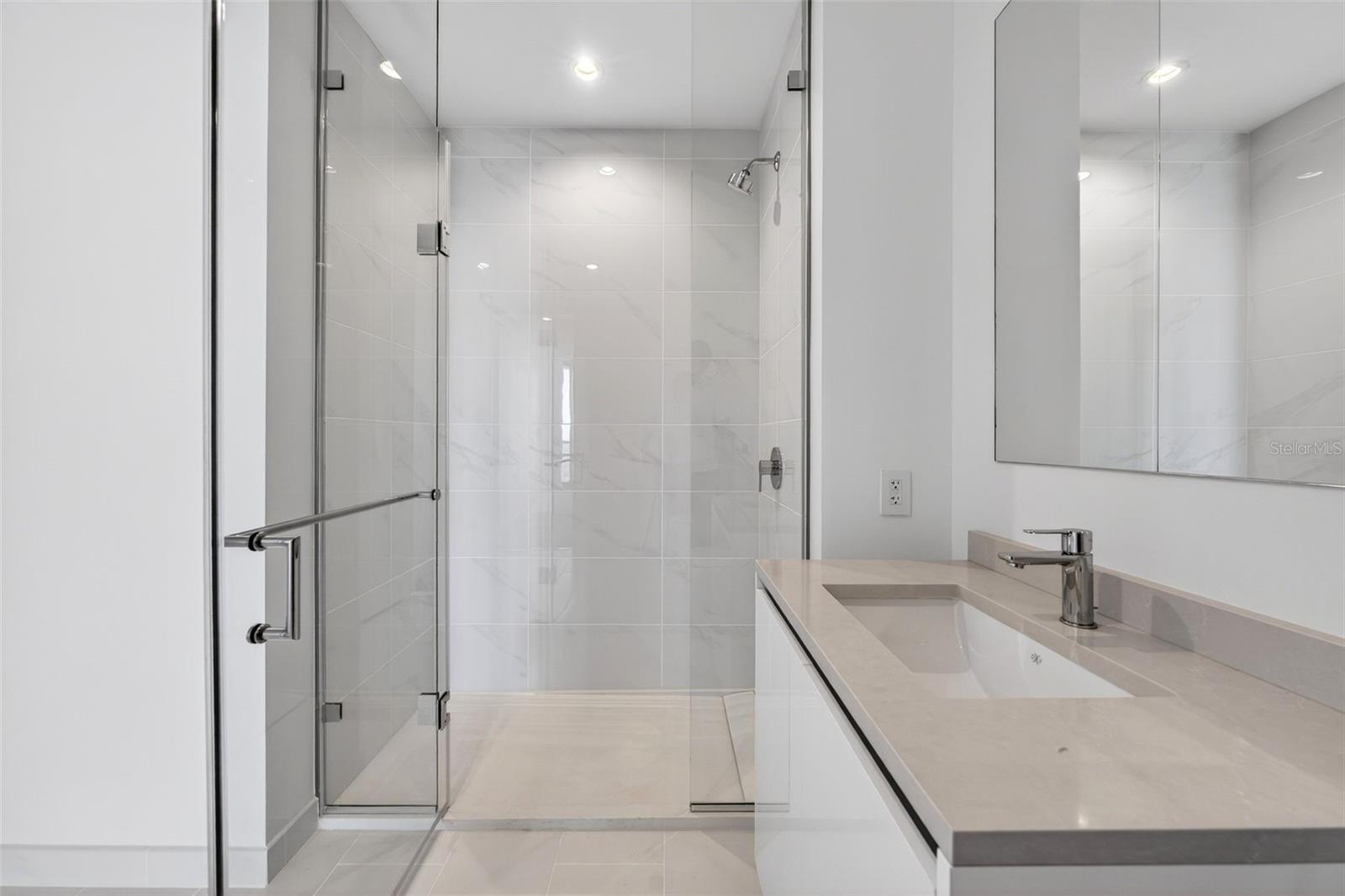 400 CENTRAL - Residential