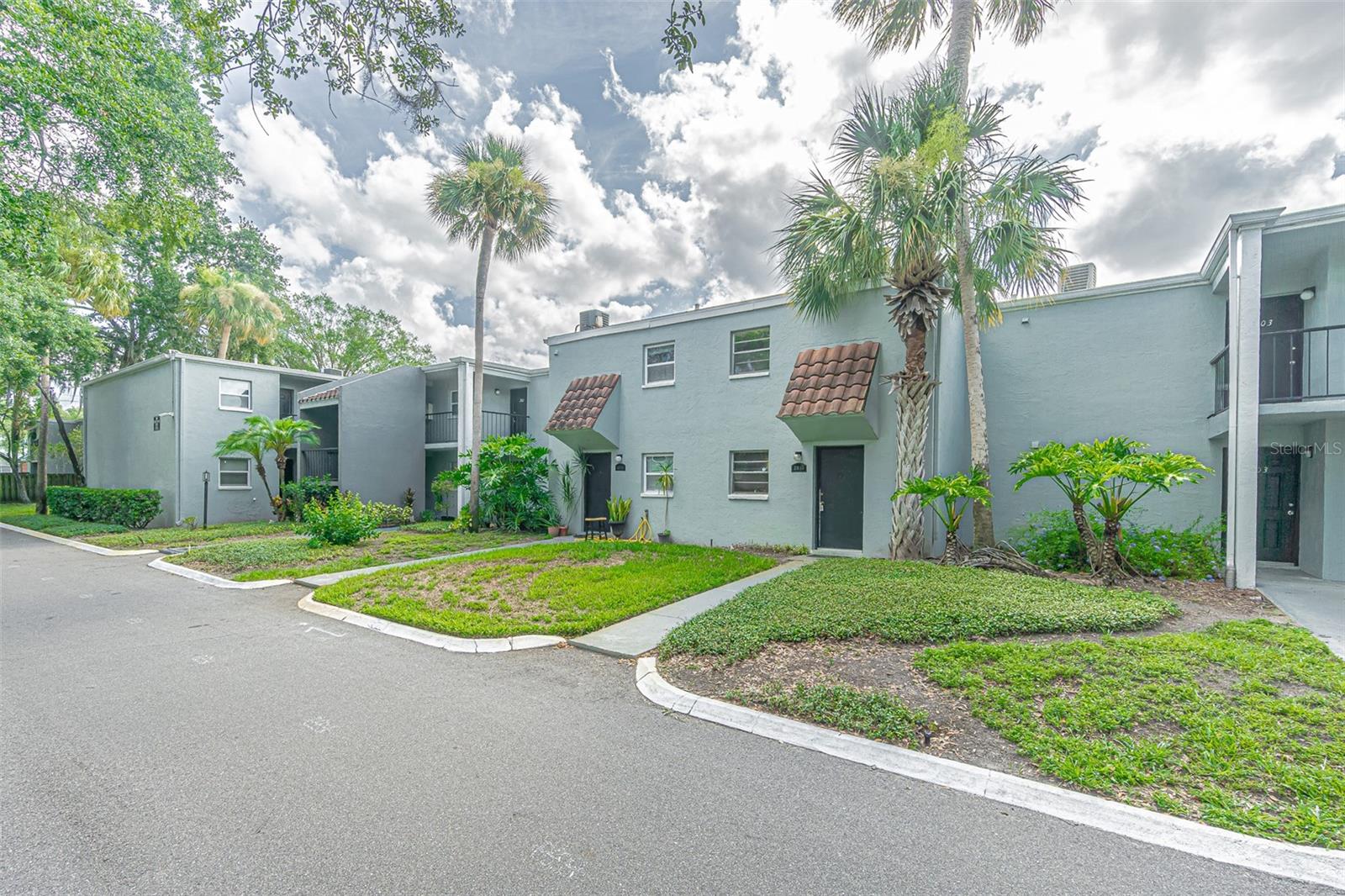 A 2 bedroom 2 bath 1200 sqft townhome in a great location at the corner of bears and bruce b downs.has a decorative country club as well as a fitness center, pool, tennis court, game room and is in a great location. this property has a screened in patio with great views of the landscaping. it is located in the somerset park appartments and has an upstairs and downstairs. the bathrooms are newly remodeled and have fine tile as a backsplash in the shower., tile floor throughout the house and in the bedrooms has a walk in closet in the master bedroom as well sliding glass doors to balcony overlooking the sweeping views. there are also sliding glass doors to the patio downstairs