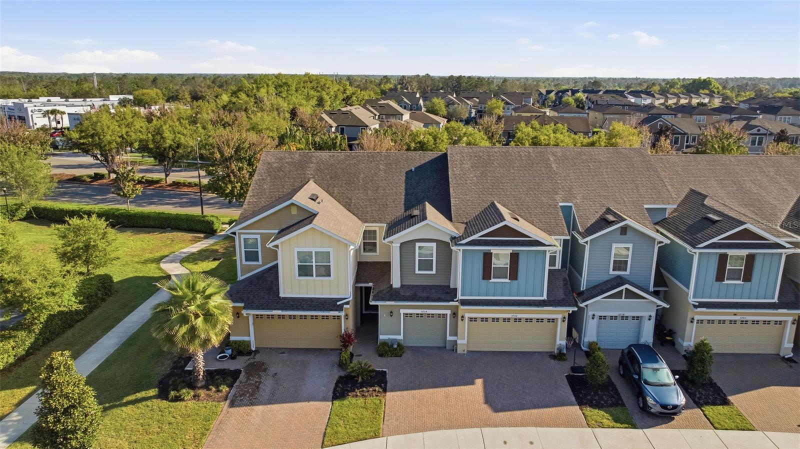 FISHHAWK RANCH WEST TWNHMS - Residential