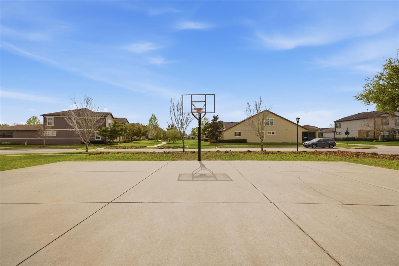 FISHHAWK RANCH WEST TWNHMS - Residential