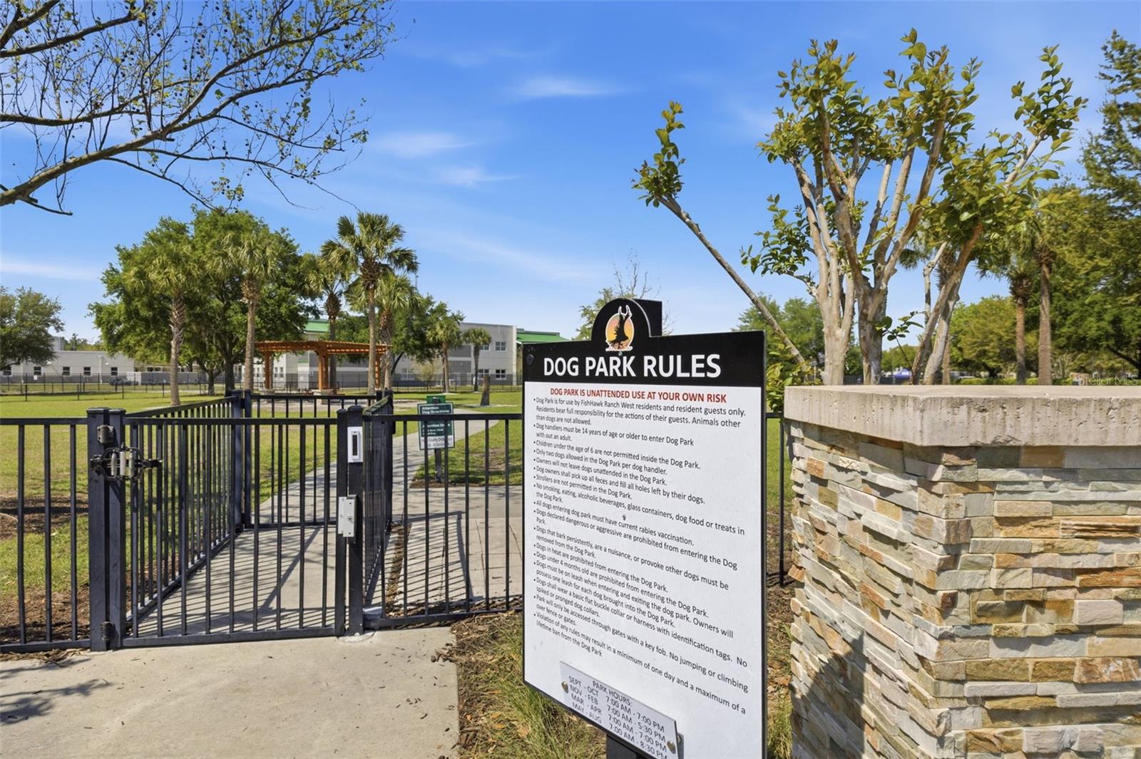 FISHHAWK RANCH WEST TWNHMS - Residential