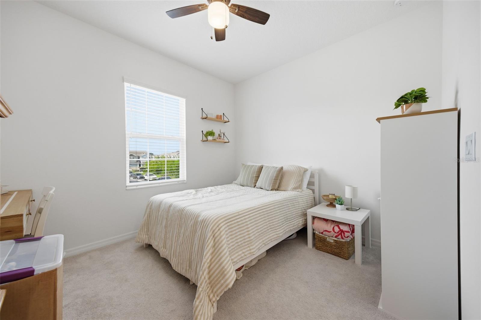 FISHHAWK RANCH WEST TWNHMS - Residential