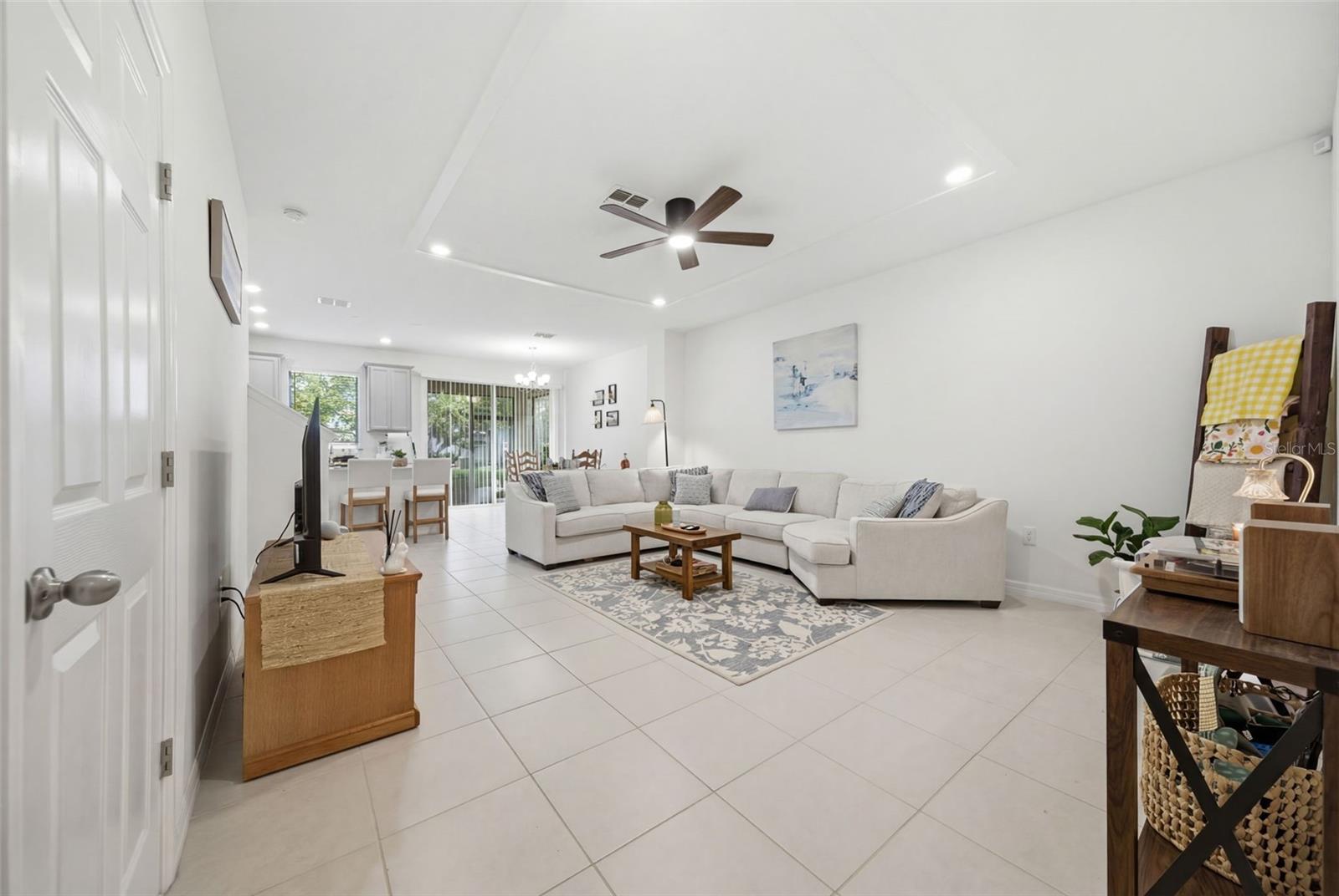 FISHHAWK RANCH WEST TWNHMS - Residential