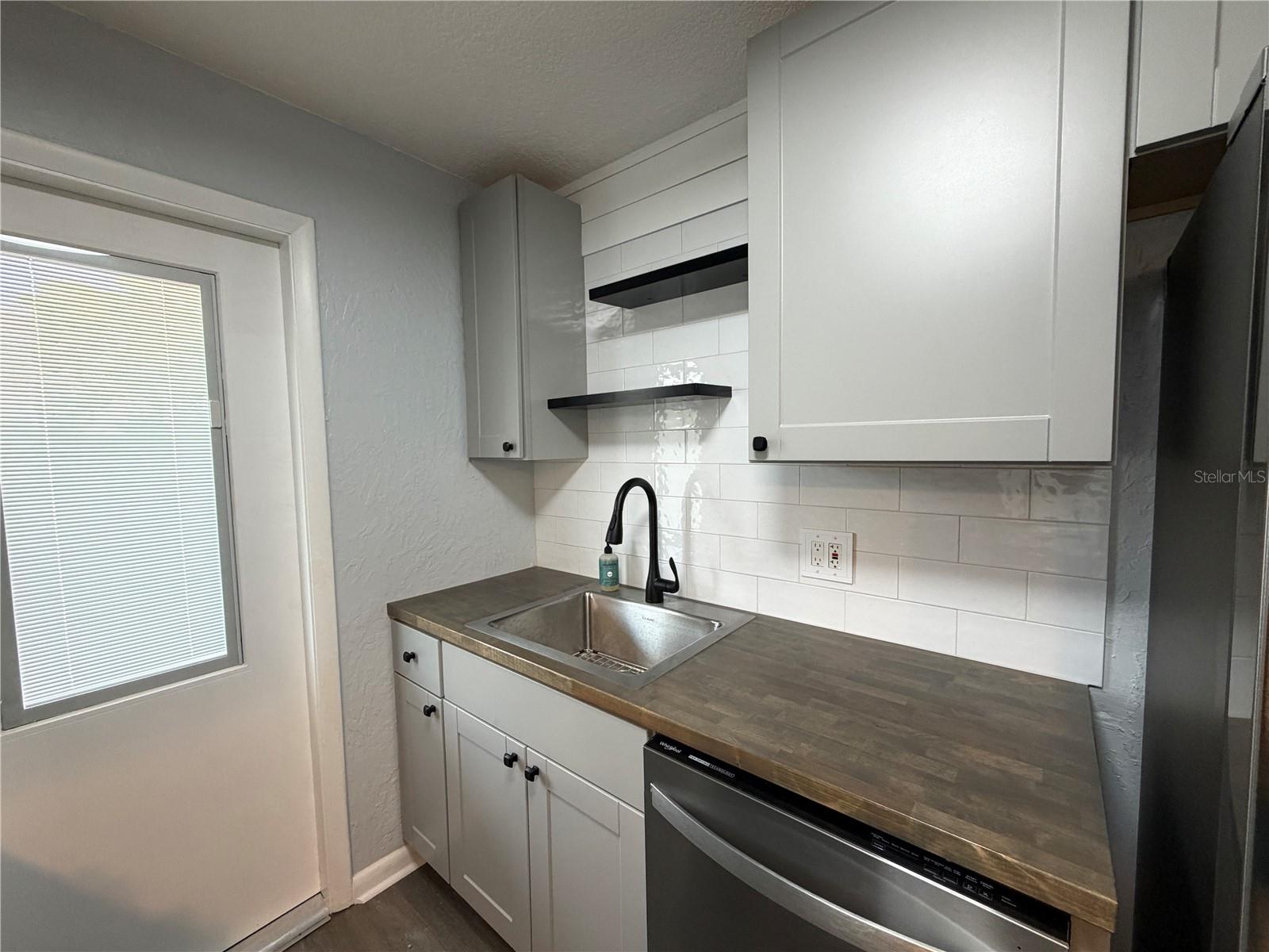 HAMPSHIRE HOUSE - Residential Lease