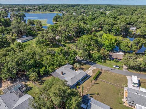 A home in HERNANDO