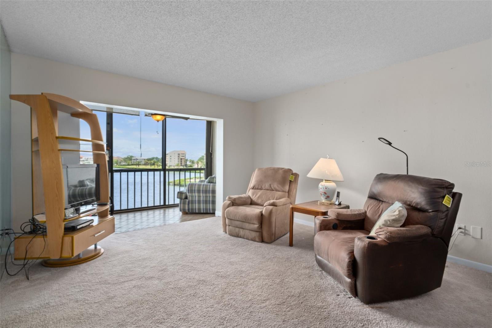 SAND PEBBLE POINTE CONDO 01 AMD 02 - Residential Lease