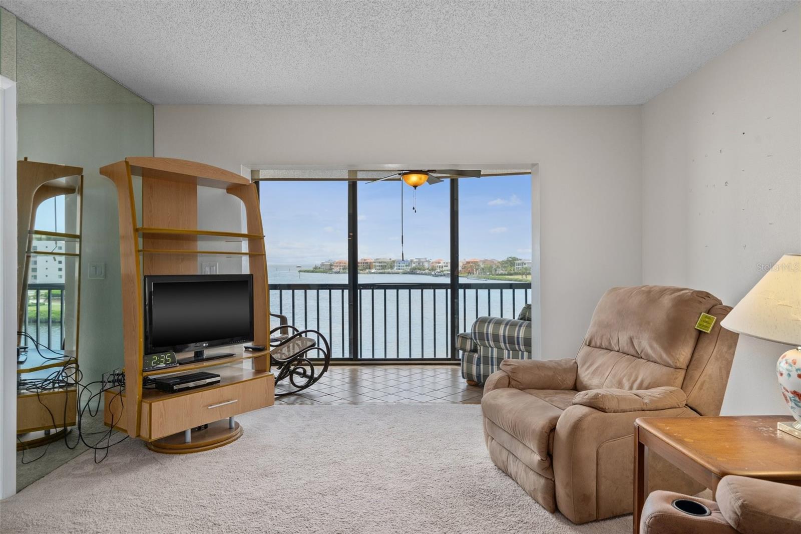 SAND PEBBLE POINTE CONDO 01 AMD 02 - Residential Lease