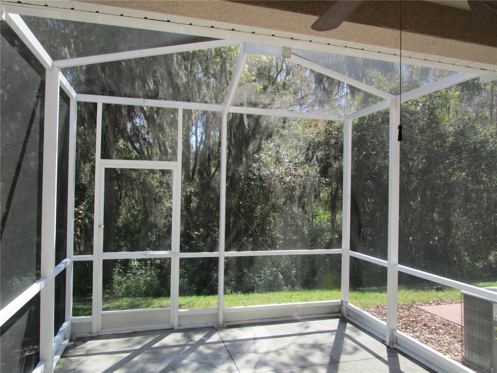 FISHHAWK RANCH TOWNHOMES - Residential Lease