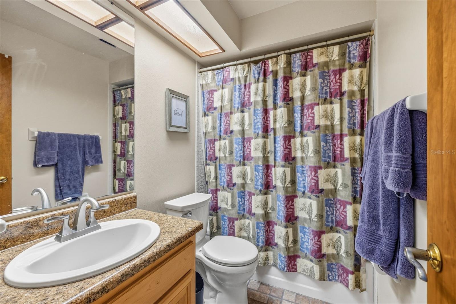 HUNTERS LAKE - Residential